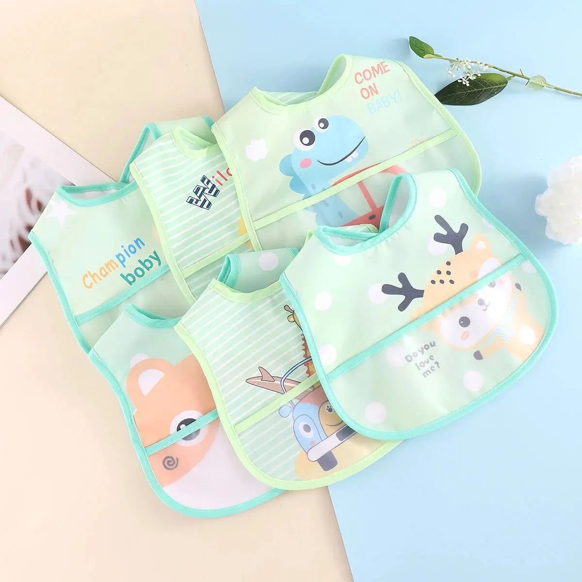 Random 5pcs Cartoon Animals Waterproof Baby Saliva
